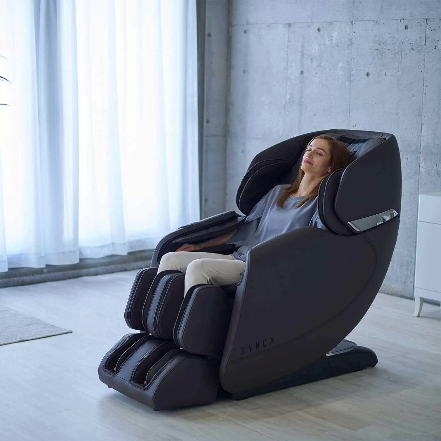 Hisho - SL Track Heated Deluxe Zero Gravity Massage Chair