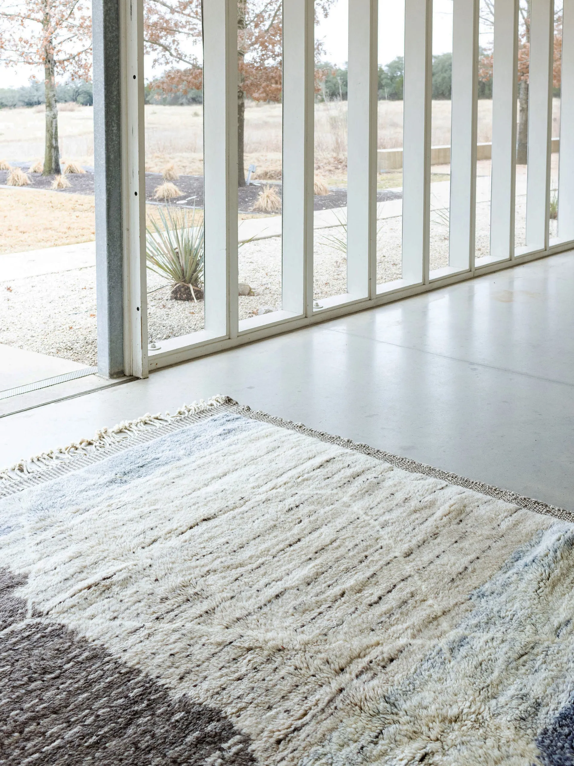 Neutral Organic Beni M’rirt Area Rug