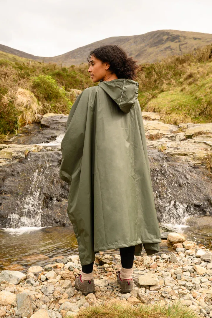 Poncho. Packable, waterproof cape