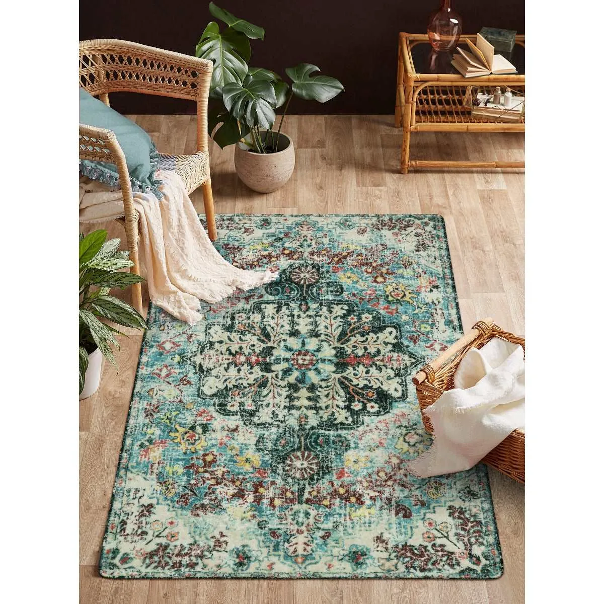 Reine Bohemian Floral Medallion Dark Teal Area Rug