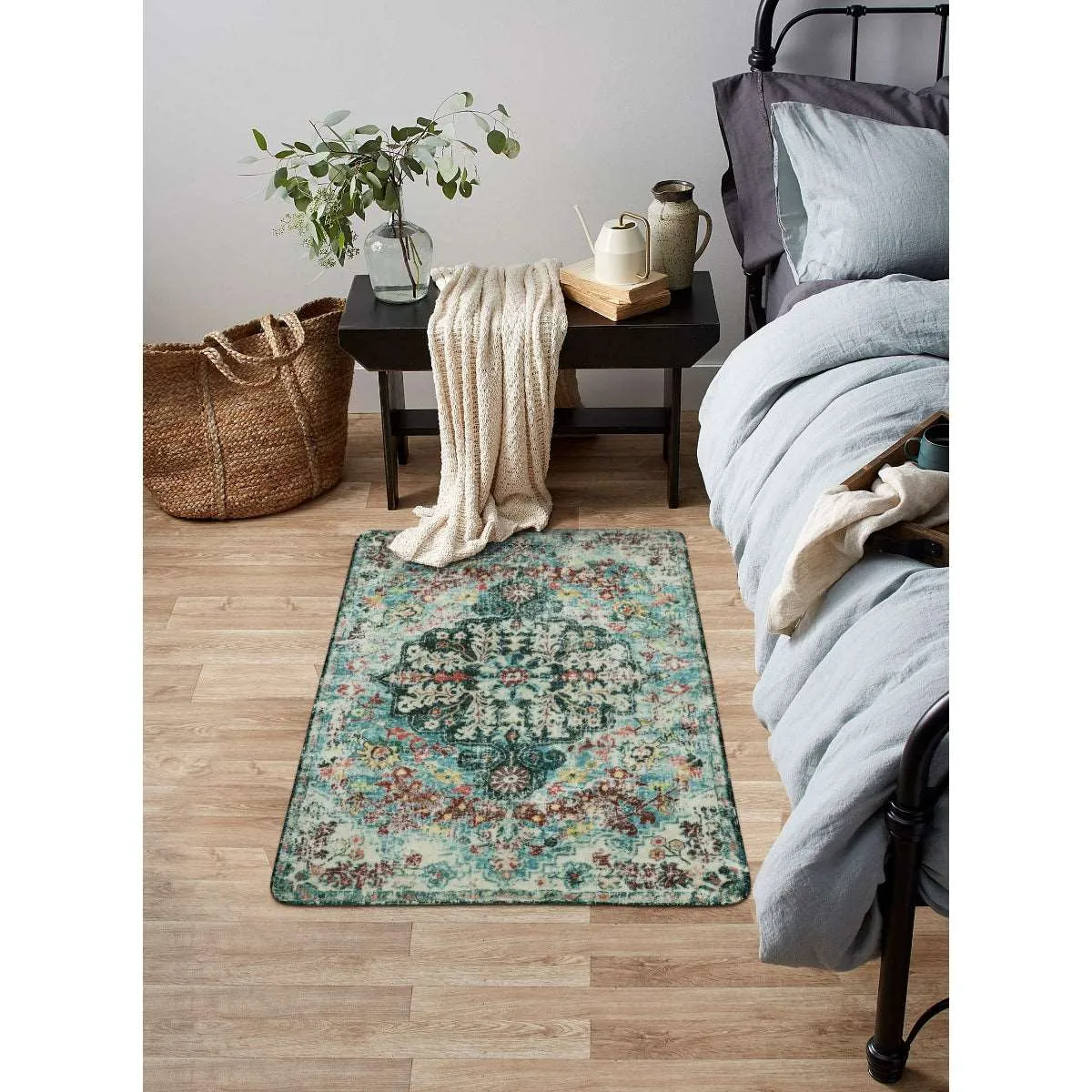 Reine Bohemian Floral Medallion Dark Teal Area Rug