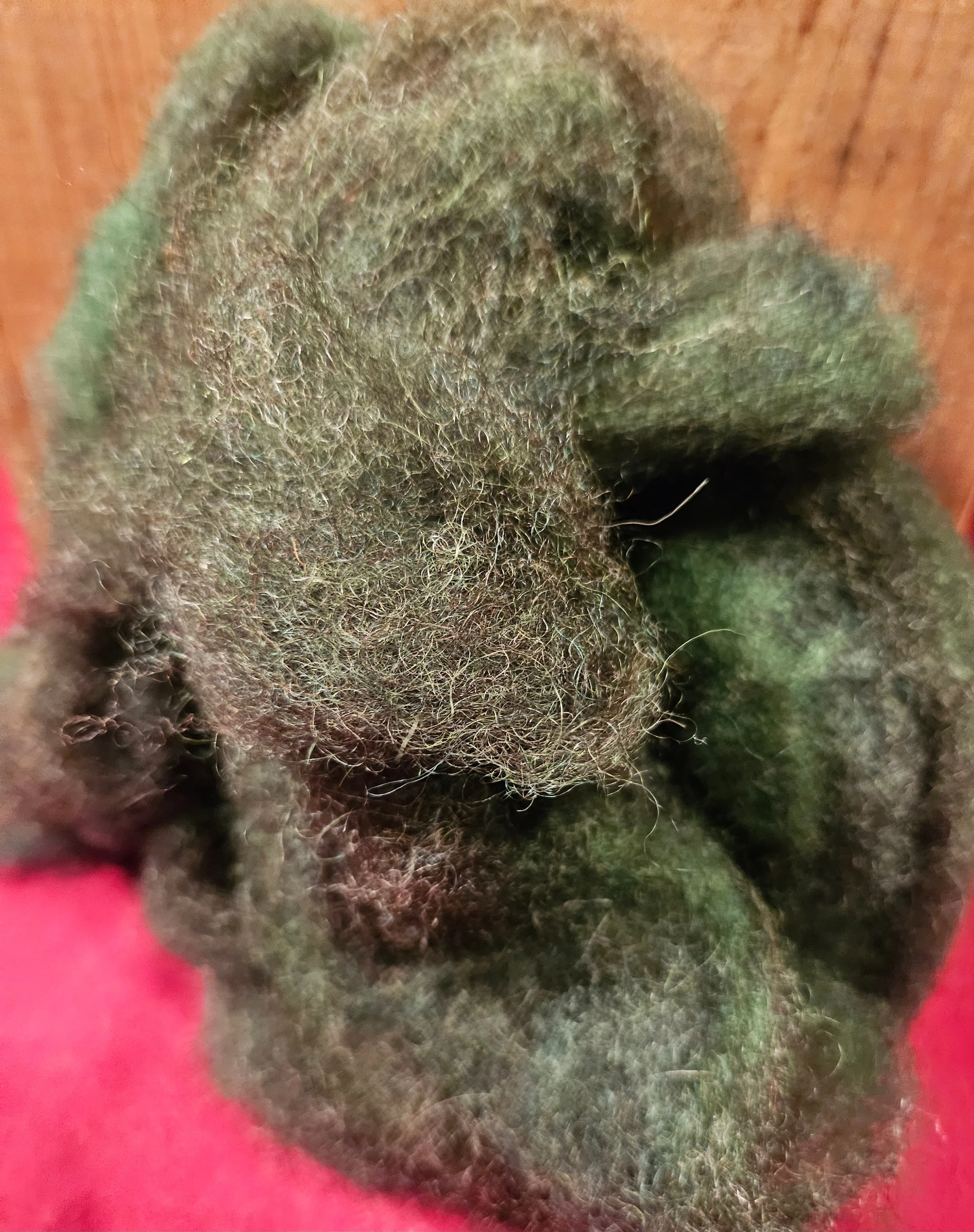 Roving Blend RMFG-7 70% Romney 30% Kid Mohair Forest Green 1.3 ounces