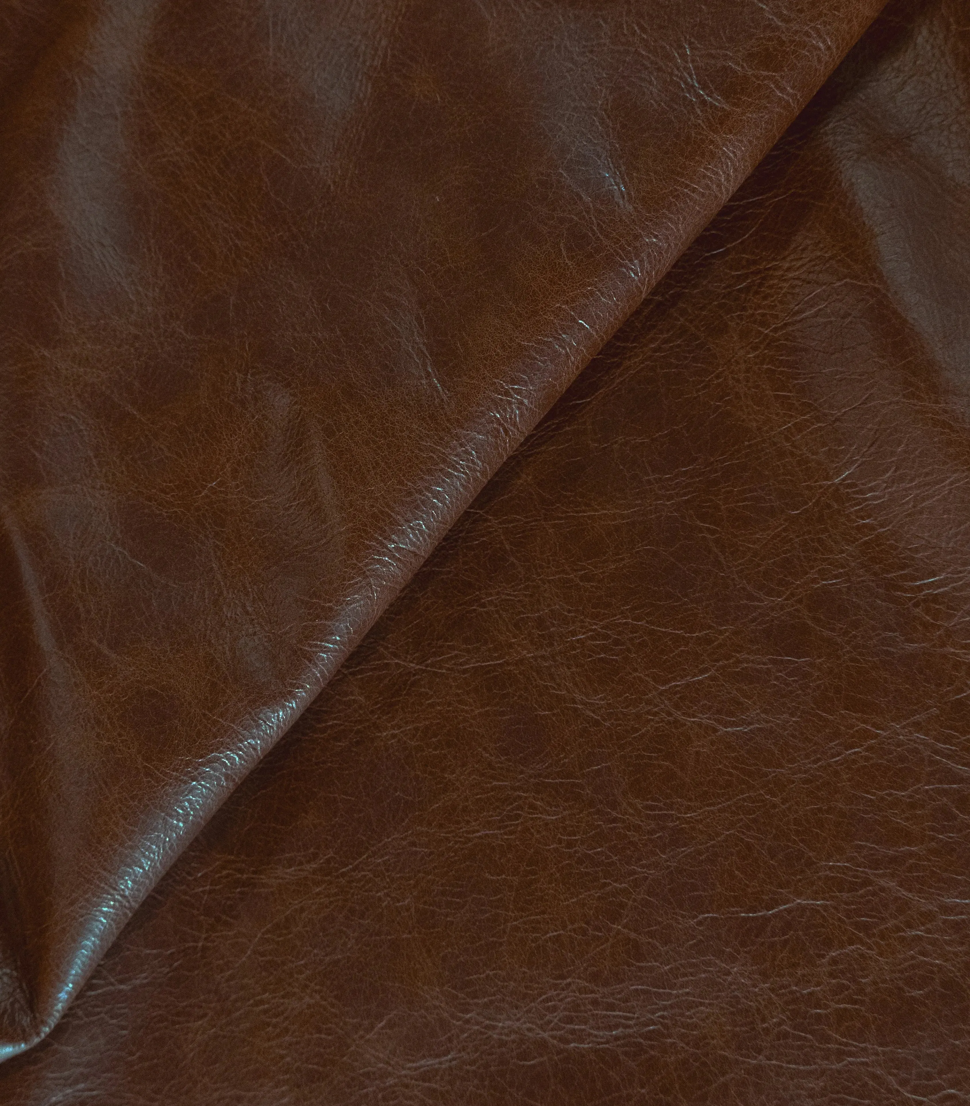 Vermont Distressed Veg-Tanned Cowhide